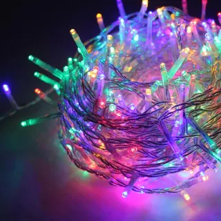 ΛΑΜΠΑΚΙΑ 100 LED ΣΕ ΣΕΙΡΑ ΠΟΛΥΧΡΩΜΑ ΚΑΟΥΤΣΟΥΚ ΑΝΑ 50mm ΑΝΤΑΠΤΟΡΑ 31VDC ΜΕ ΔΥΝΑΤΟΤΗΤΑ ΕΠΕΚΤΑΣΗΣ MAX 6 ΣΕΤ & ΚΑΛΩΔΙΟ ΔΙΑΦΑΝΟ 3m IP44