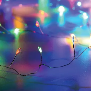 ΛΑΜΠΑΚΙΑ 50 LED 3W ΣΕ ΣΕΙΡΑ RGBY ΜΠΑΤΑΡΙΕΣ 3xΑΑ ΜΕ ΑΣΗΜΙ ΚΑΛΩΔΙΟ ΧΑΛΚΟΥ 2.5m IP20 300mm